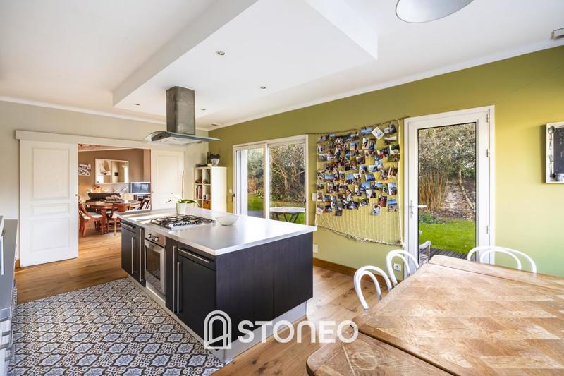 Maison ancienne - 204 m² - 7 pièces