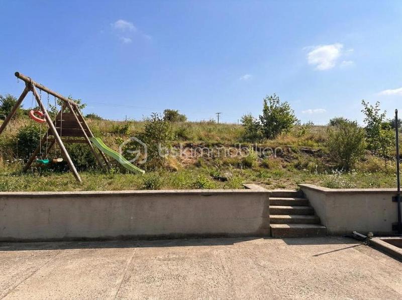 Maison - 96 m² - 4 pièces