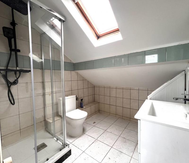 Pavillon - 190 m² - 9 pièces