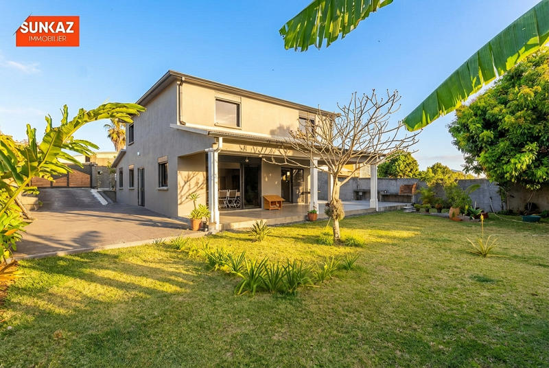 Maison - 170 m² - 4 pièces