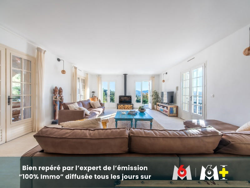 Maison - 345 m² - 10 pièces
