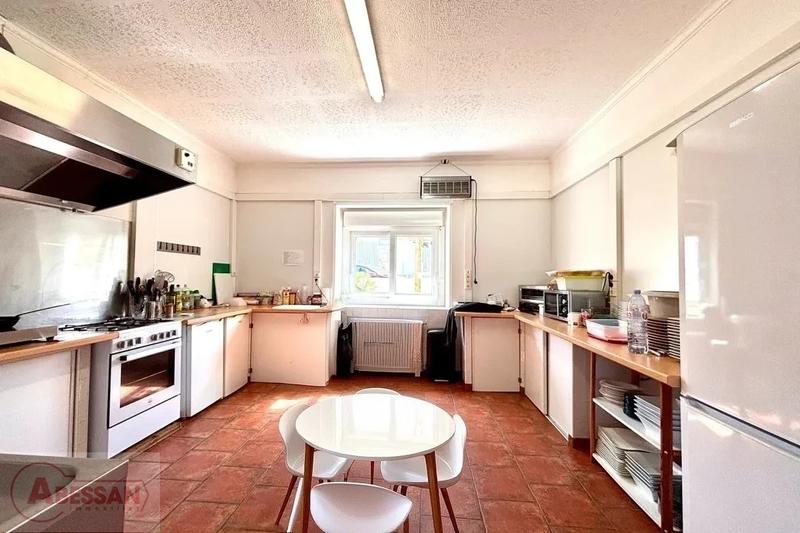 Maison - 165 m² - 6 pièces