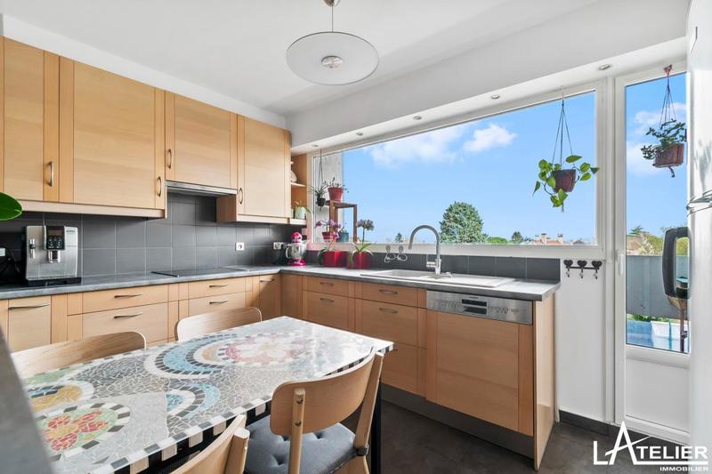 Duplex - 127 m² - 6 pièces