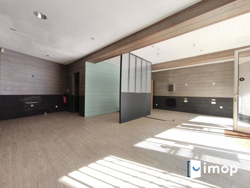Local commercial - 70 m² - 2 pièces