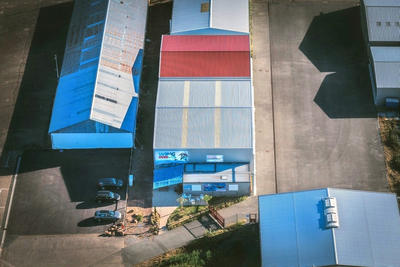 Hangar - 570 m² - 4 pièces