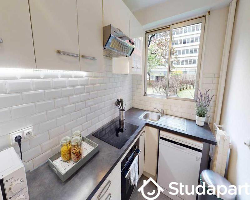 Chambre - 70 m² - 1 pièce