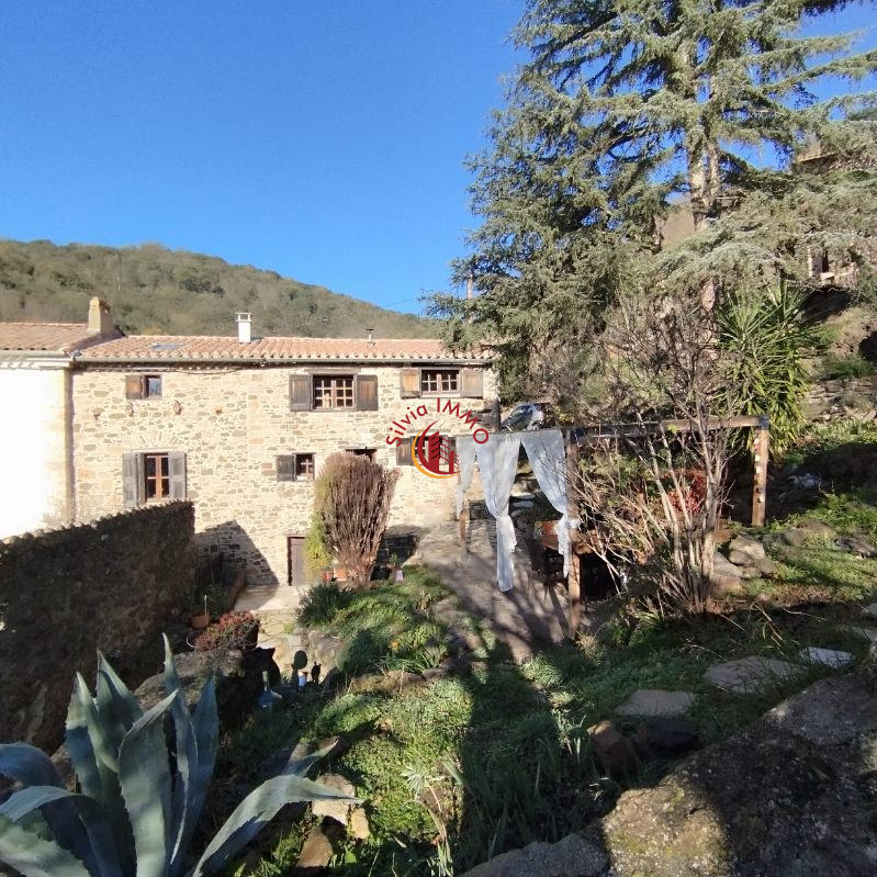 Maison de village - 145 m² - 6 pièces