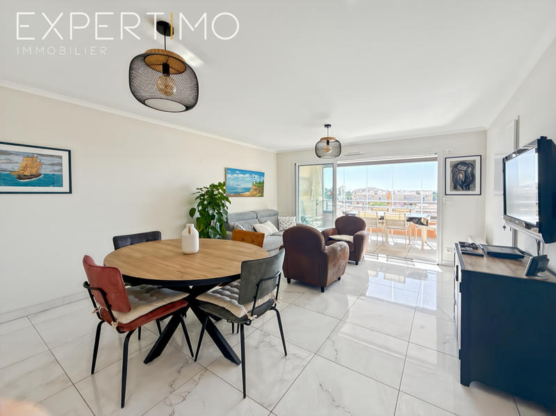 Appartement - 75 m² - 3 pièces