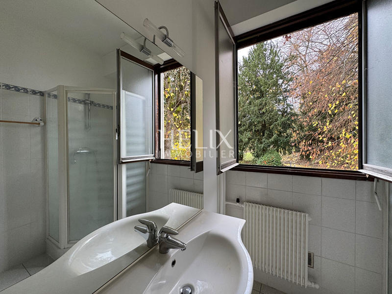 Appartement - 91 m² - 3 pièces