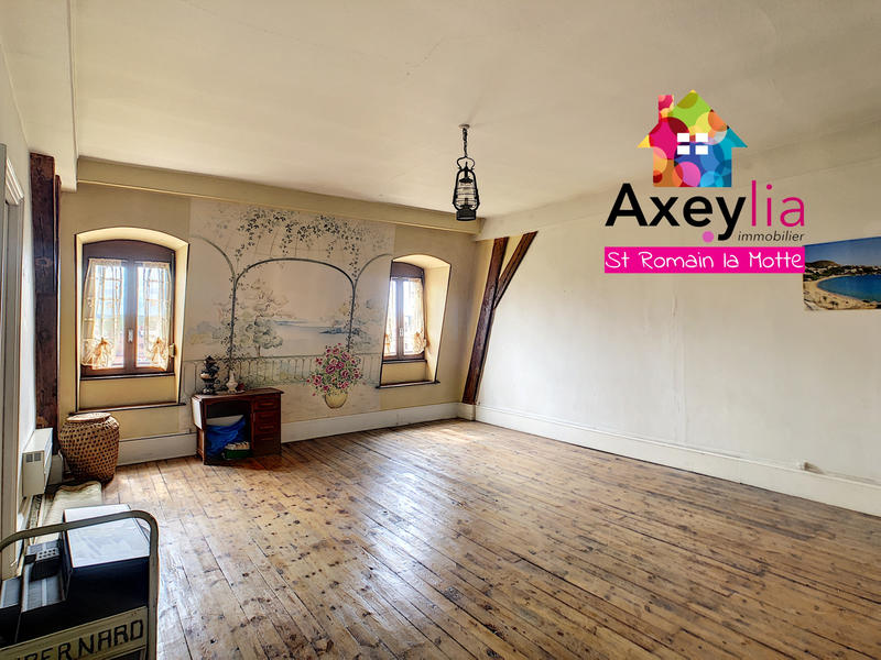 Appartement - 200 m² - 6 pièces