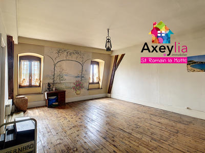 Appartement - 200 m² - 6 pièces