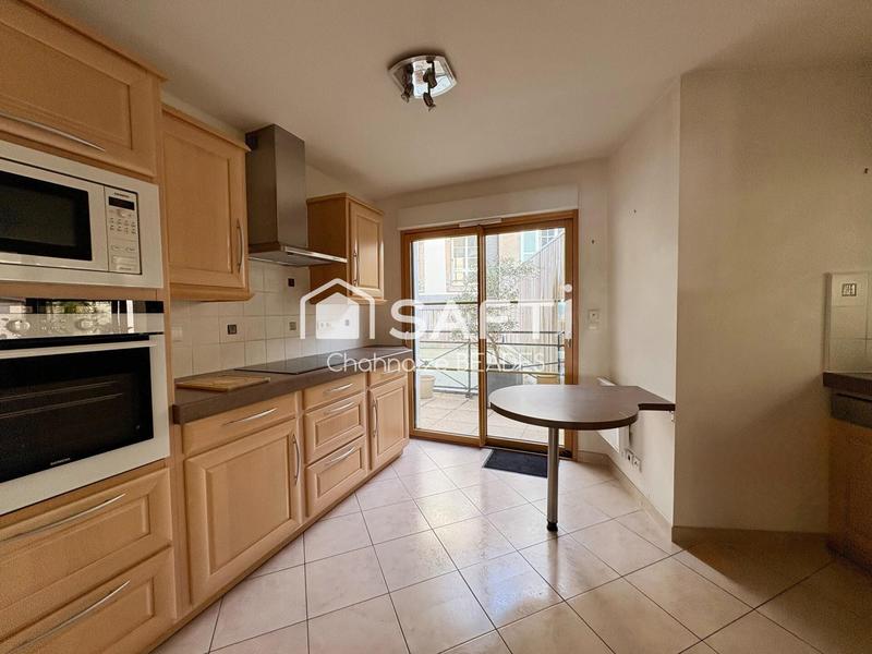 Appartement - 175 m² - 5 pièces