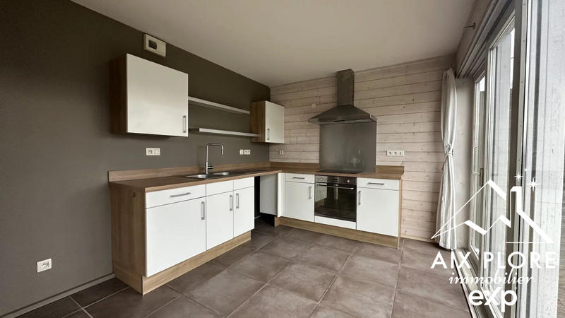 Maison - 137 m² - 6 pièces