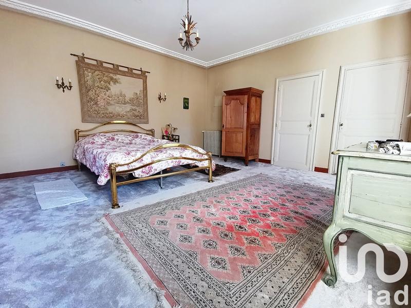 Maison - 300 m² - 9 pièces