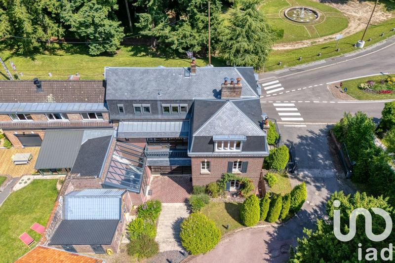 Maison - 285 m² - 13 pièces