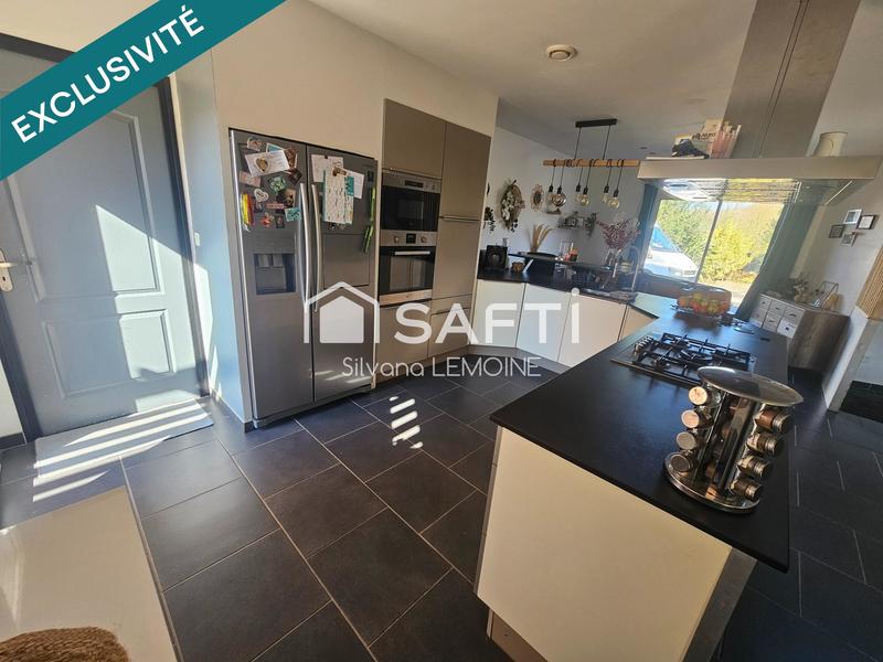 Maison - 162 m² - 8 pièces