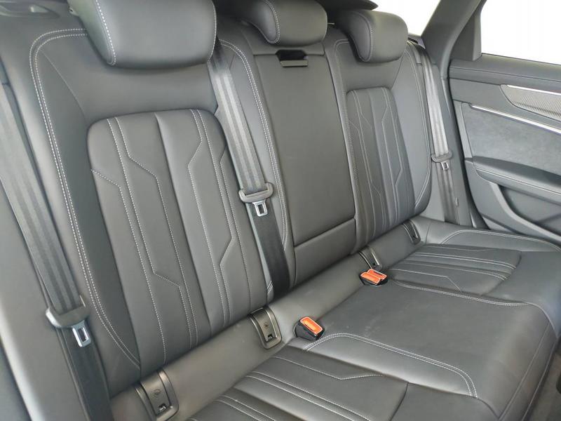 Audi A6 Avant 55 TFSIe 367 ch s tronic 7 Quattro Competition