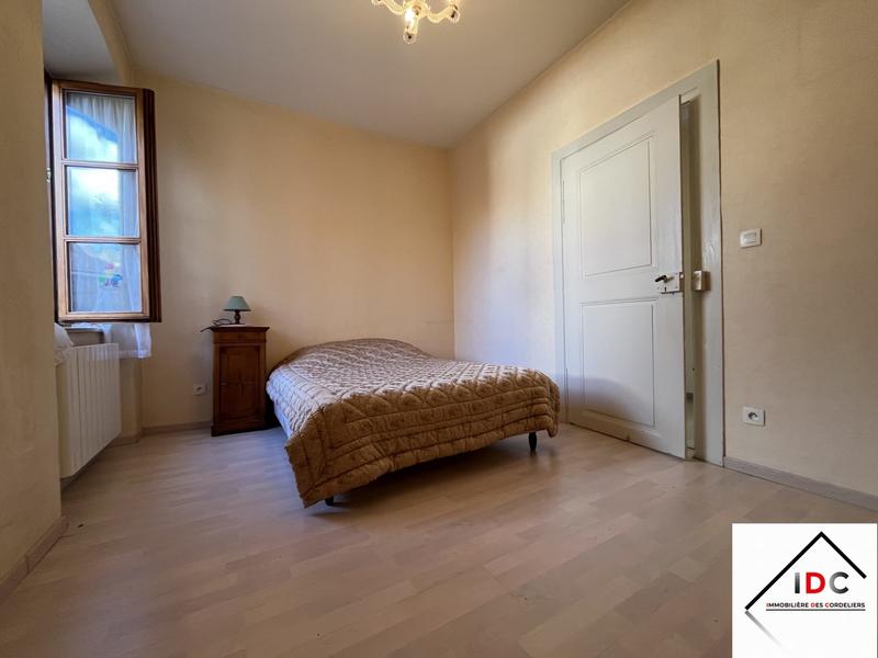 Appartement - 100 m² - 4 pièces