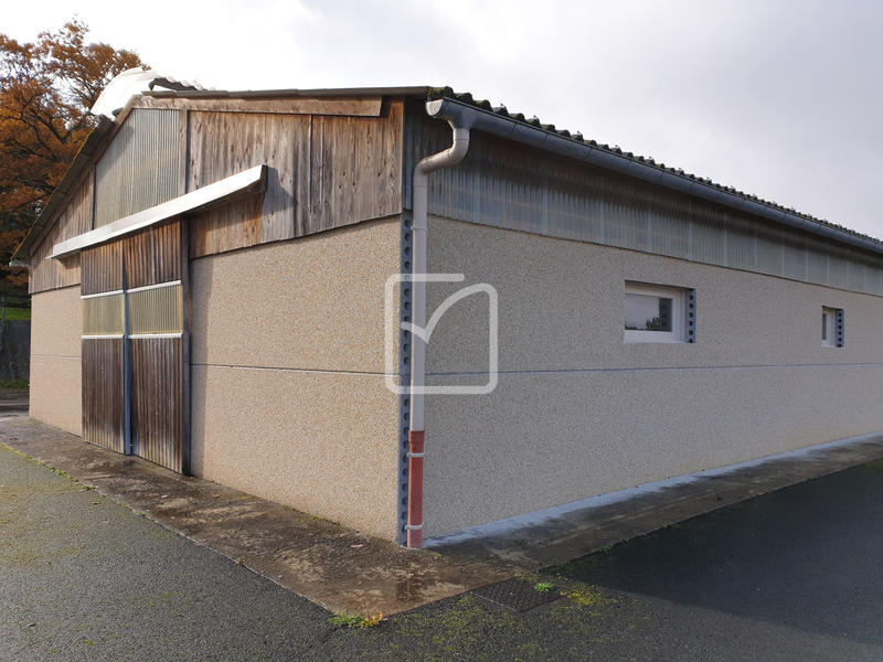 Propriété - 250 m² - 15 pièces