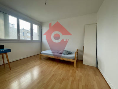 Appartement - 84 m² - 4 pièces