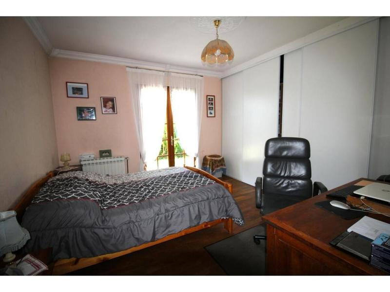 Maison - 147 m² - 8 pièces