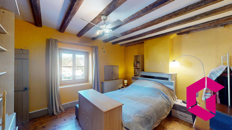 Maison - 89 m² - 5 pièces