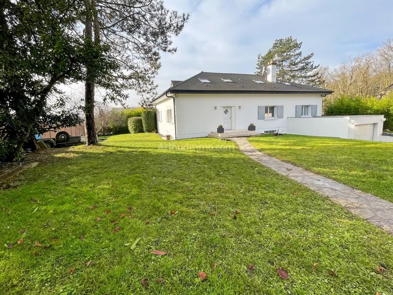 Maison - 183 m² - 7 pièces