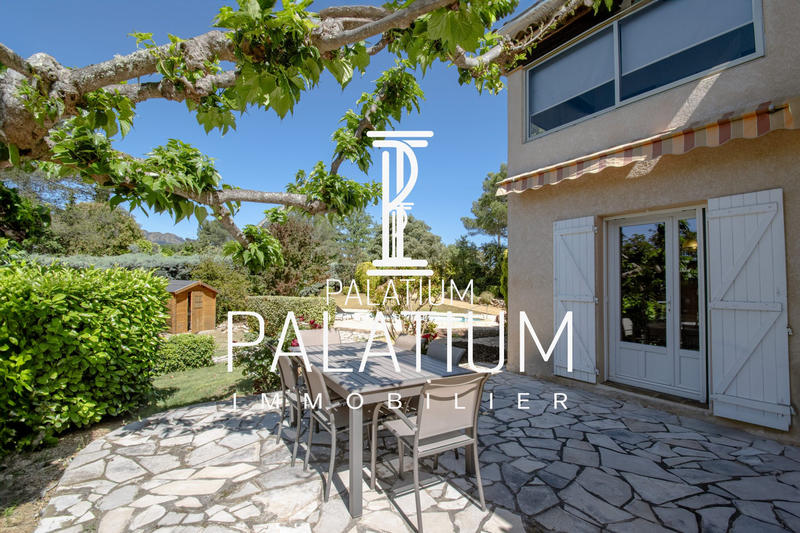 Villa - 175 m² - 8 pièces