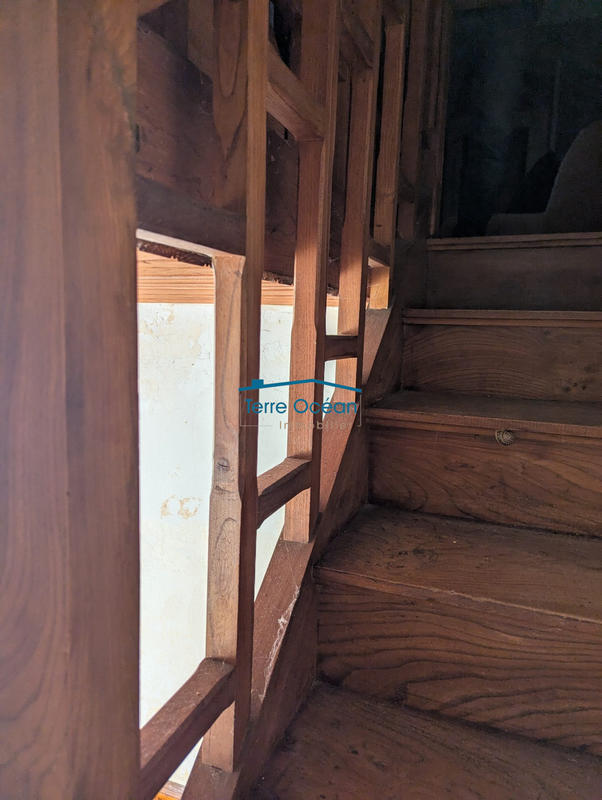 Maison ancienne - 207 m² - 6 pièces