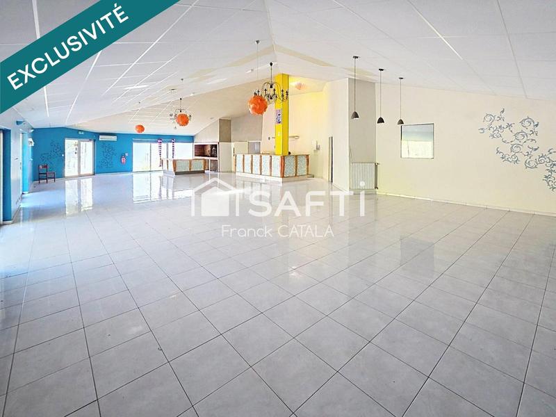 Local commercial - 400 m² - 8 pièces