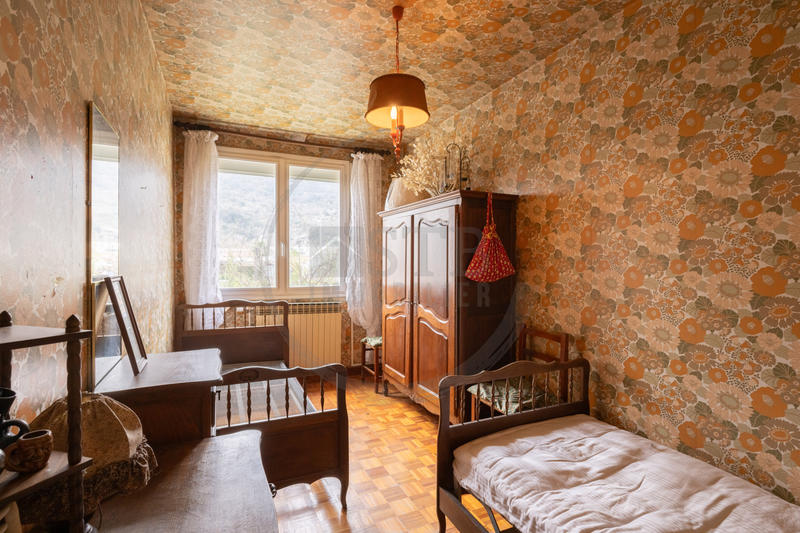 Maison - 147 m² - 6 pièces