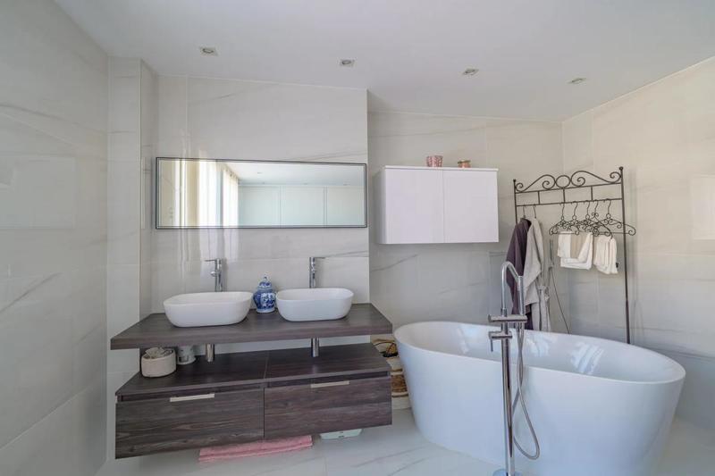 Appartement - 84 m² - 5 pièces