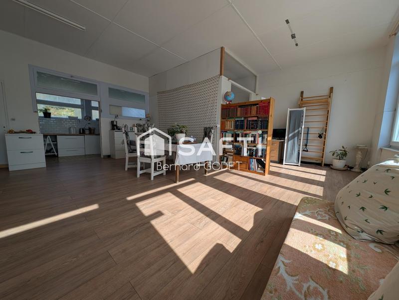 Maison - 205 m² - 9 pièces