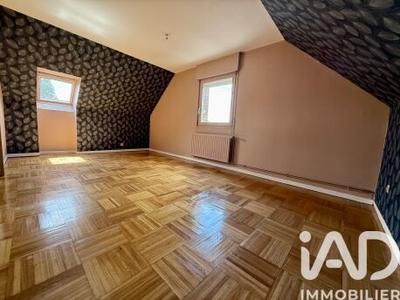 Maison - 240 m² - 10 pièces