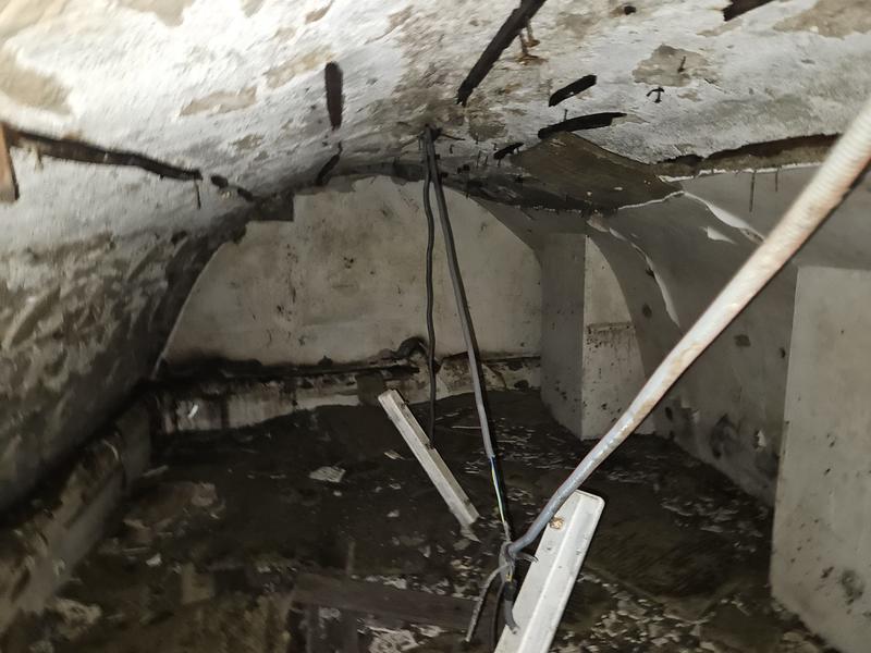 Magasins - 98 m² - 2 pièces