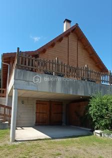 Châlet - 200 m² - 6 pièces