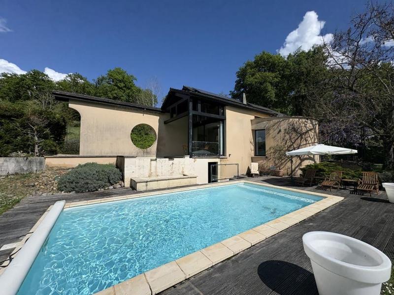 Maison d'architecte - 266 m² - 7 pièces