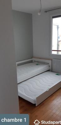 Chambre - 10 m² - 1 pièce