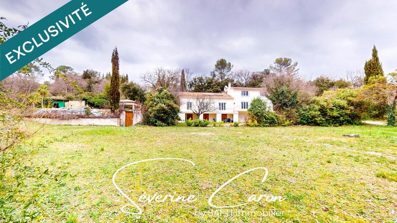 Maison - 185 m² - 9 pièces