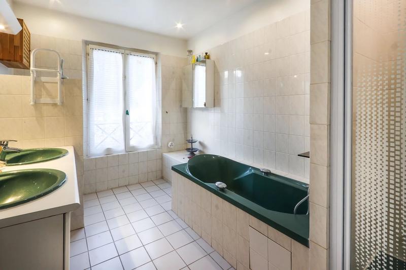 Maison - 96 m² - 4 pièces