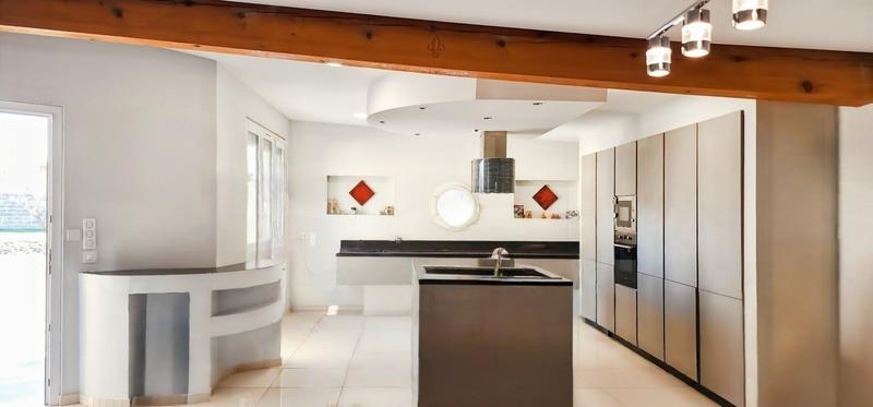 Maison - 170 m² - 6 pièces