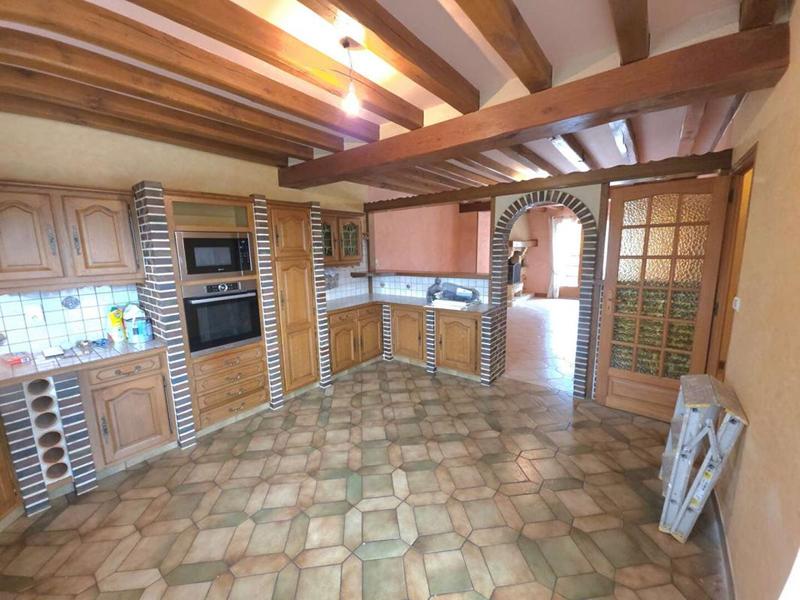 Maison - 204 m² - 9 pièces