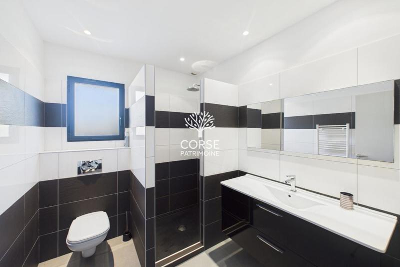 Maison - 136 m² - 5 pièces