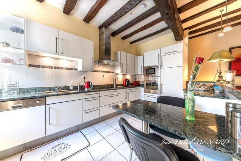 Appartement - 200 m² - 6 pièces