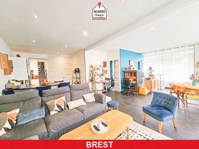 Appartement - 120 m² - 7 pièces