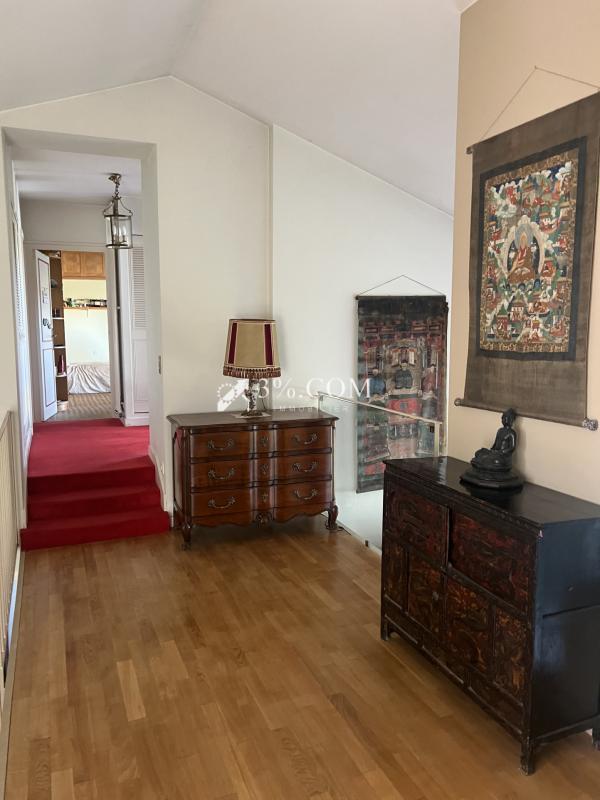 Propriété - 281 m² - 7 pièces