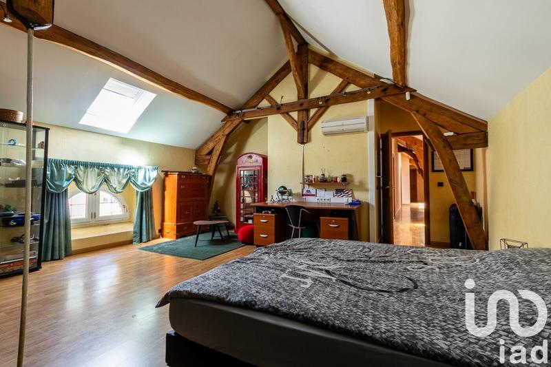 Maison - 655 m² - 14 pièces