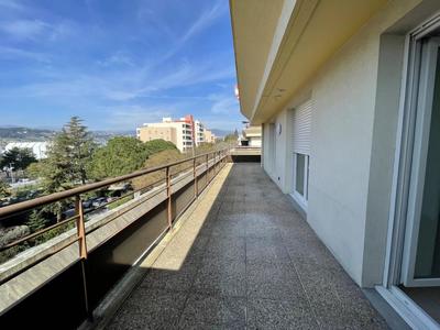 Appartement - 69 m² - 4 pièces