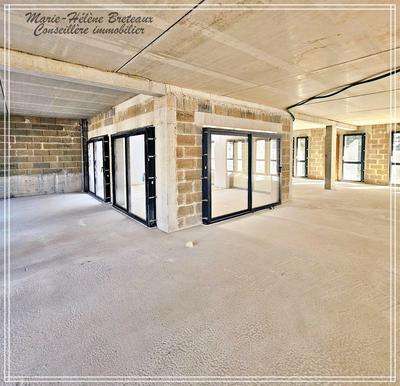 Bureau - 265 m² - 1 pièce