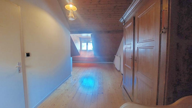 Maison - 190 m² - 10 pièces